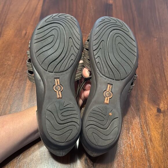 Earth Spirit Miranda Brown Suede Low Wedge Sandals Women’s US 8 EU 40 - Picture 8 of 8